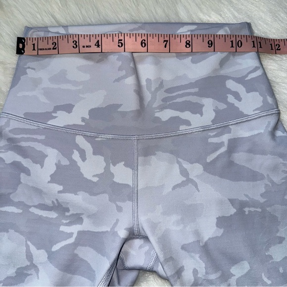 Lululemon Workout Set - Picture 14 of 16